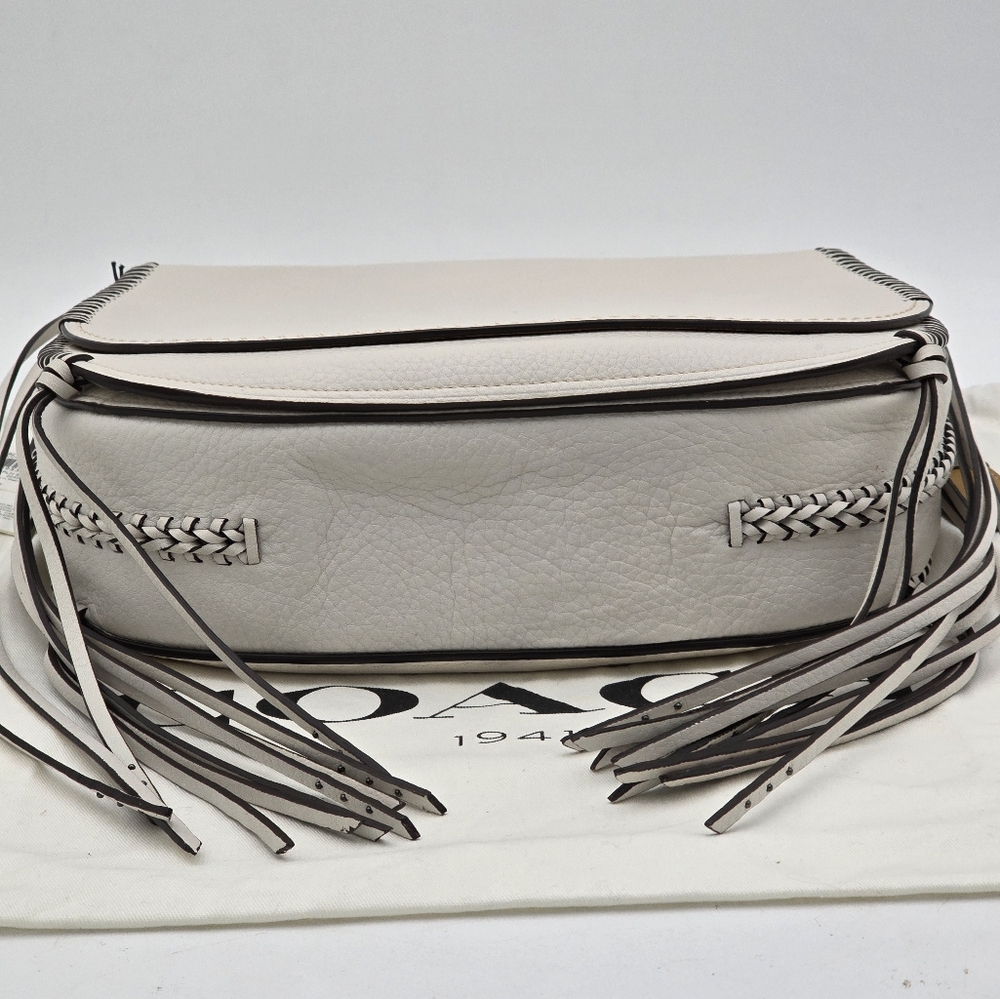 💥NWT💥Coach 1941 Glovetanned Pebbled Leather Whiplash Saddle Bag, Chalk - Picture 4 of 16